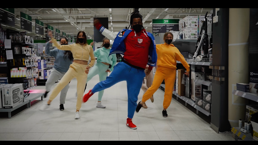 Dance in shopping centres